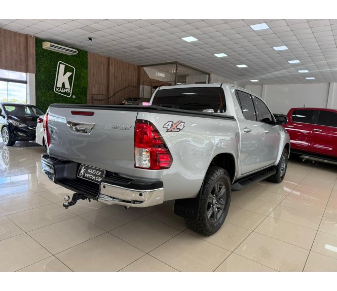  HILUX SR SR 2.8 4X4 TDI 16V AUT 