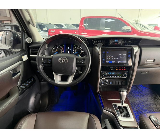  HILUX SW4 SRX 4X4 2.8 TDI 16V DIESEL AUT. 7 LUG