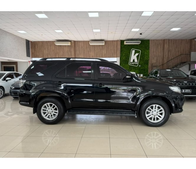  HILUX SW4 Srv D4-d 4x4 3.0 Tdi Dies. AUT