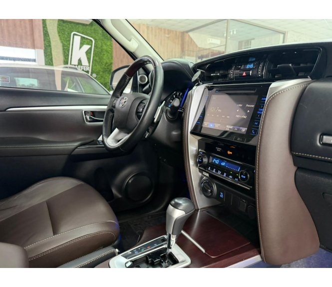  HILUX SW4 SRX 4X4 2.8 TDI 16V DIESEL AUT. 7 LUG