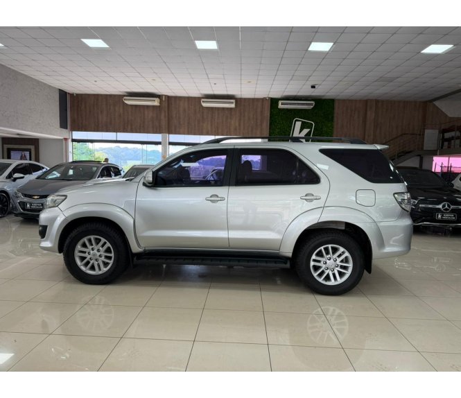  HILUX SW4 Sw4 Srv D4-d 4x4 3.0 Tdi Dies. Aut