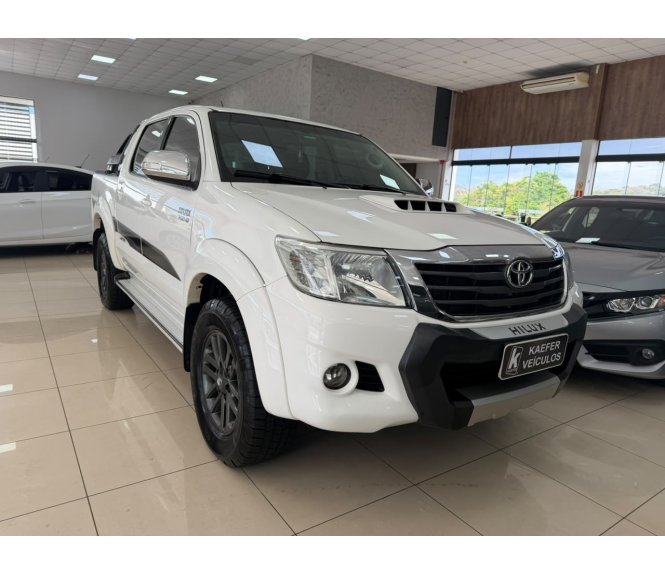  HILUX LIMITED D4-d 4x4 3.0 Tdi Dies. AUT