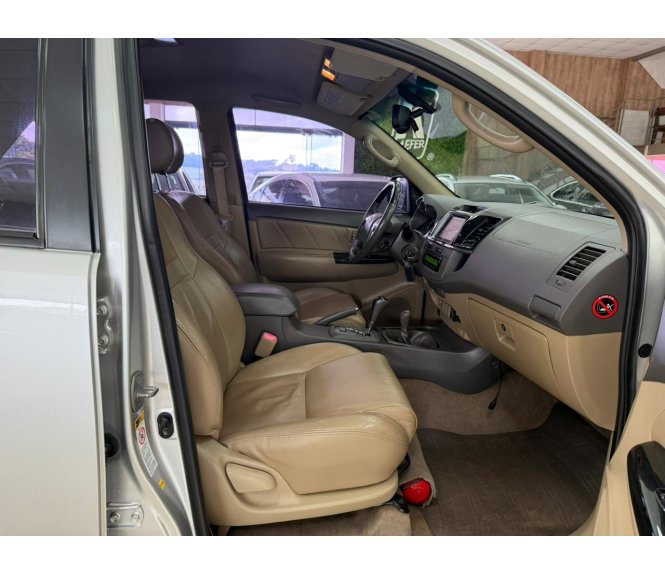  HILUX SW4 Sw4 Srv D4-d 4x4 3.0 Tdi Dies. Aut