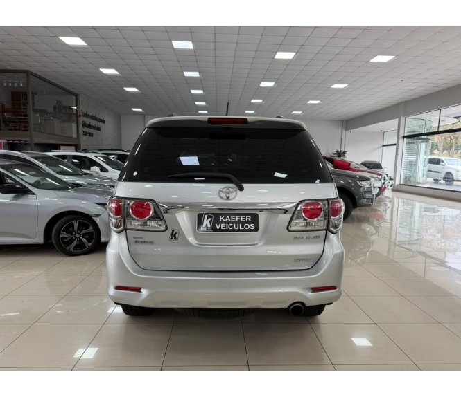  HILUX SW4 Sw4 Srv D4-d 4x4 3.0 Tdi Dies. Aut