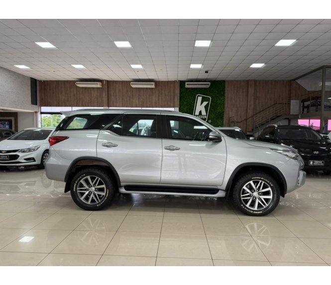 HILUX SW4 SRX 4X4 2.8 TDI 16V DIESEL AUT.