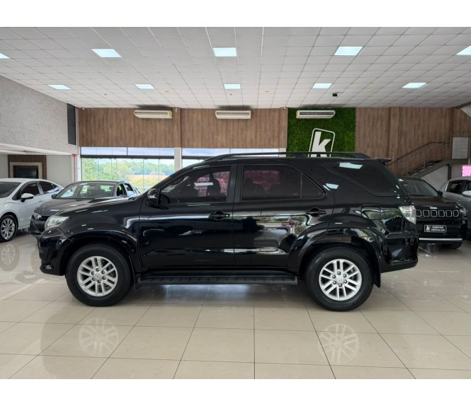  HILUX SW4 Srv D4-d 4x4 3.0 Tdi Dies. AUT
