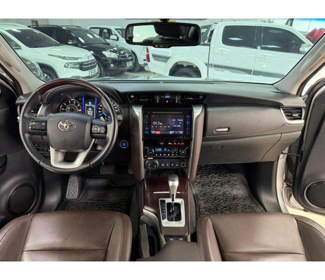 HILUX SW4 SRX 4X4 2.8 TDI 16V DIESEL AUT.
