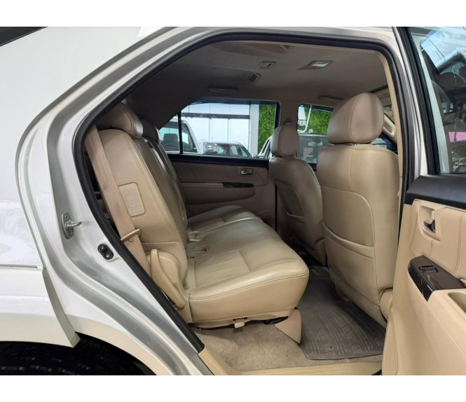  HILUX SW4 Srv D4-d 4x4 3.0 Tdi Dies. AUT 7 LUG