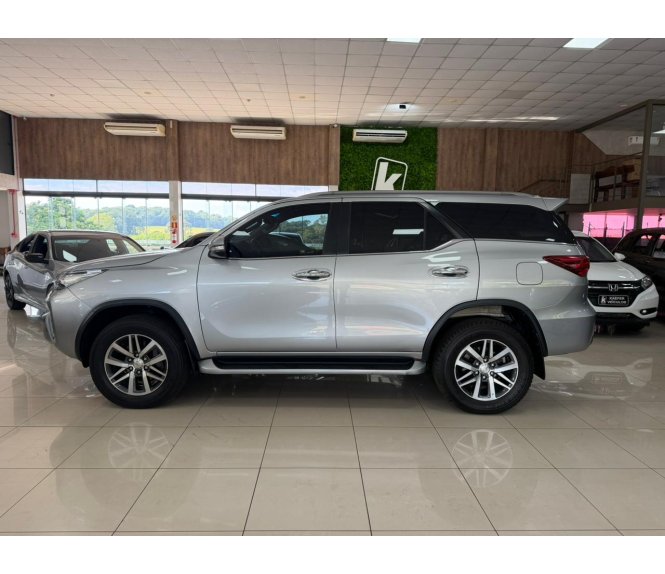  HILUX SW4 SRX 4X4 2.8 TDI 16V DIESEL AUT.