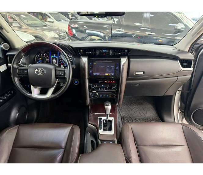  HILUX SW4 SRX 4X4 2.8 TDI 16V DIESEL AUT.