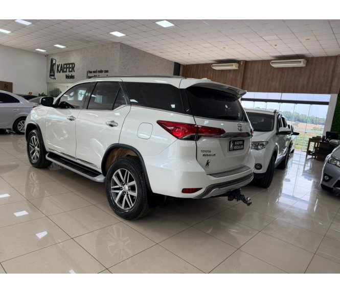  HILUX SW4 SRX 4X4 2.8 TDI 16V DIESEL AUT. 7 LUG