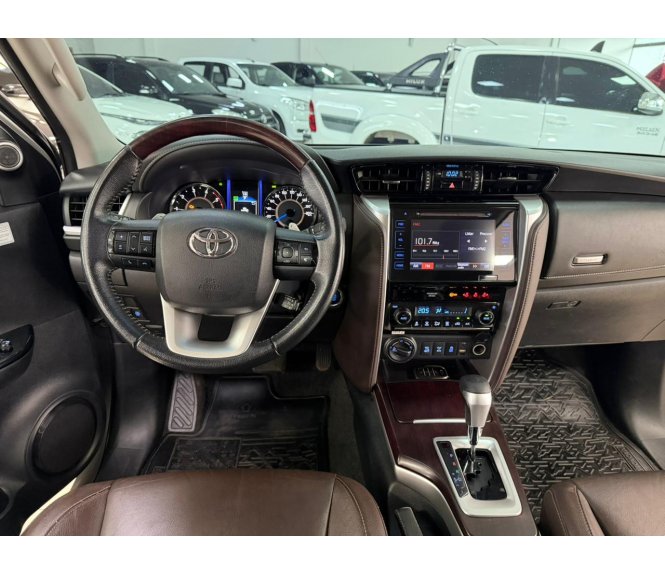  HILUX SW4 SRX 4X4 2.8 TDI 16V DIESEL AUT.