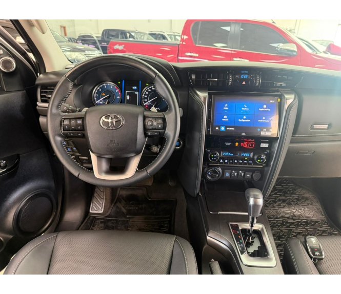  HILUX SW4 SRX PLATINUM  4X4 2.8 TDI 16V DIESEL AUT. 7 LUG