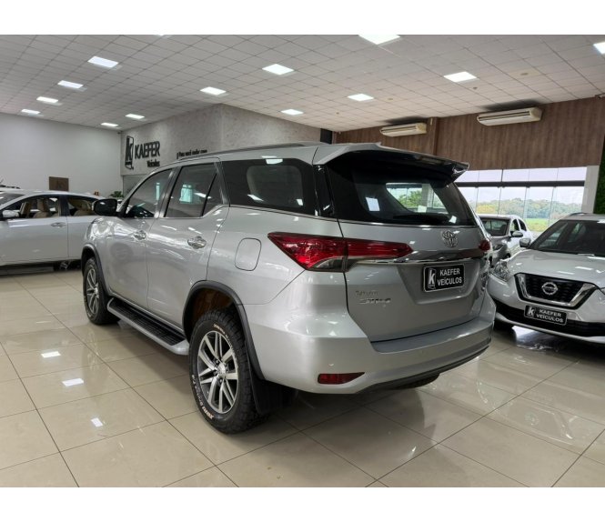  HILUX SW4 SRX 4X4 2.8 TDI 16V DIESEL AUT.