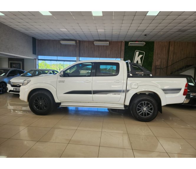  HILUX LIMITED D4-d 4x4 3.0 Tdi Dies. AUT