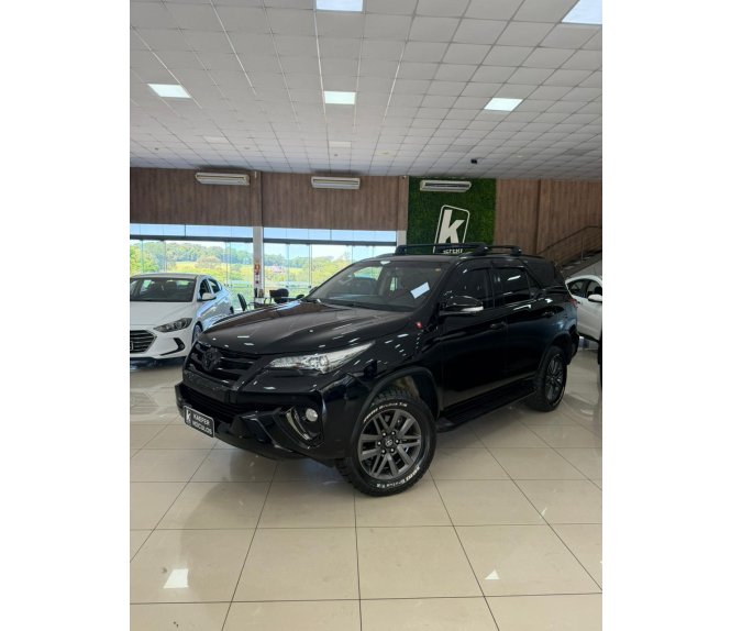  HILUX SW4 SRX 4X4 2.8 TDI 16V DIESEL AUT. 7 LUG