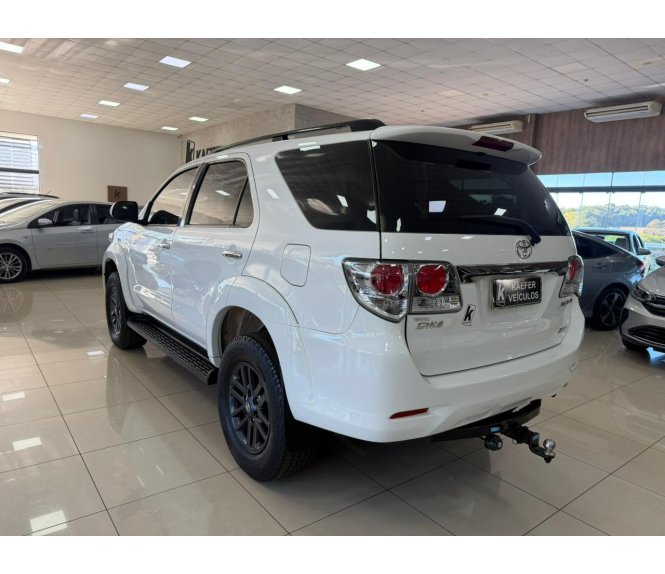  HILUX SW4 Sw4 Srv D4-d 4x4 3.0 Tdi Dies. Aut