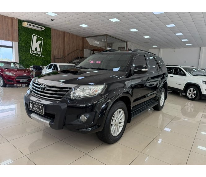  HILUX SW4 Srv D4-d 4x4 3.0 Tdi Dies. AUT