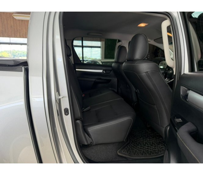  HILUX SR SR 2.8 4X4 TDI 16V AUT 