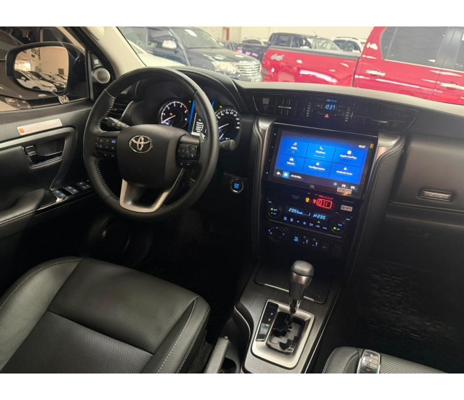  HILUX SW4 SRX PLATINUM  4X4 2.8 TDI 16V DIESEL AUT. 7 LUG