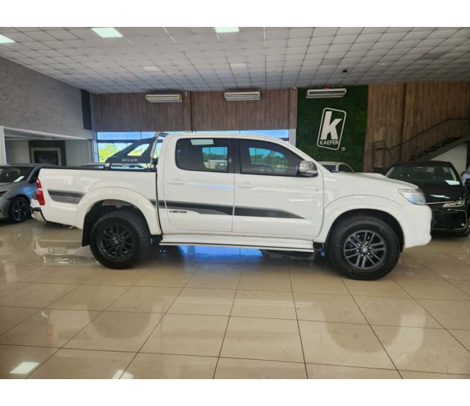  HILUX LIMITED D4-d 4x4 3.0 Tdi Dies. AUT