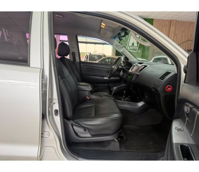  HILUX SRV Srv D4-d 4x4 3.0 Tdi Dies. AUT