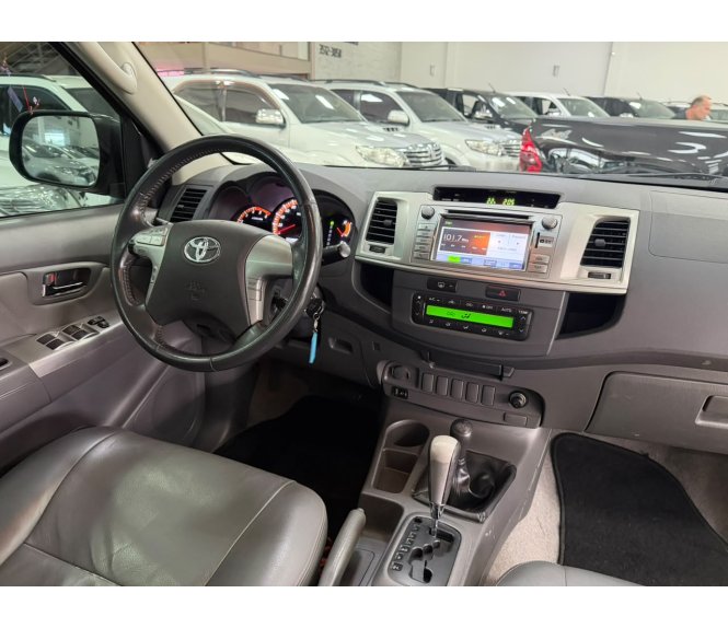  HILUX SRV Srv D4-d 4x4 3.0 Tdi Dies. AUT
