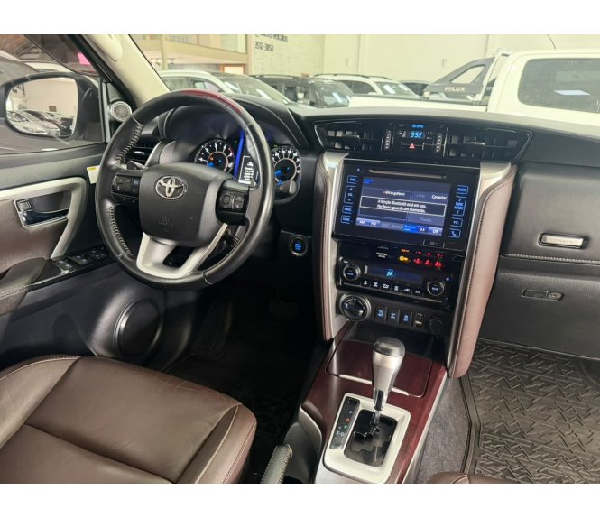  HILUX SW4 SRX 4X4 2.8 TDI 16V DIESEL AUT.
