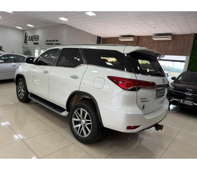  HILUX SW4 SRX 4X4 2.8 TDI 16V DIESEL AUT. 