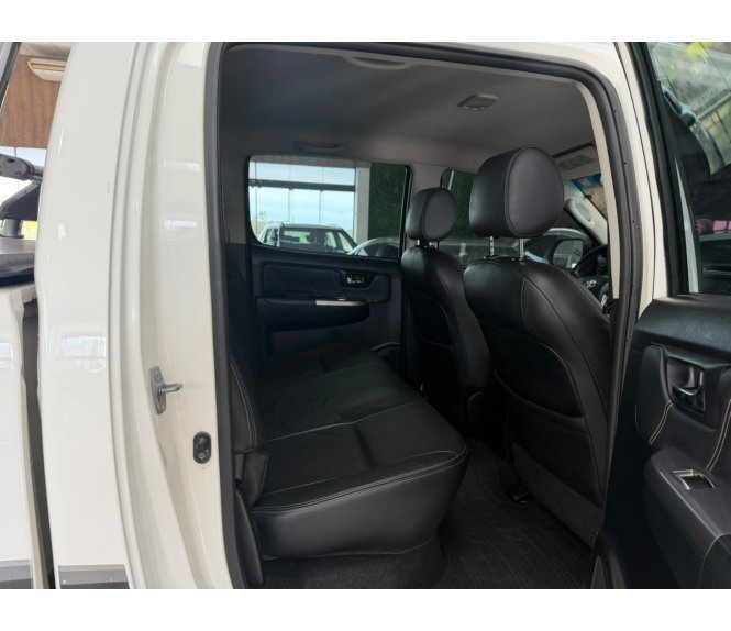  HILUX LIMITED D4-d 4x4 3.0 Tdi Dies. AUT