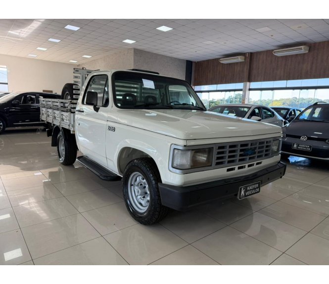  D20 CUSTOM CARROCERIA DE MADEIRA