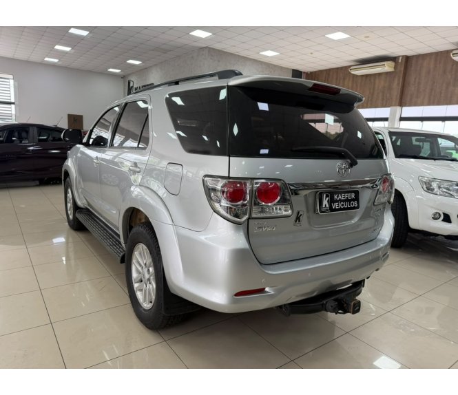  HILUX SW4 Sw4 Srv D4-d 4x4 3.0 Tdi Dies. Aut