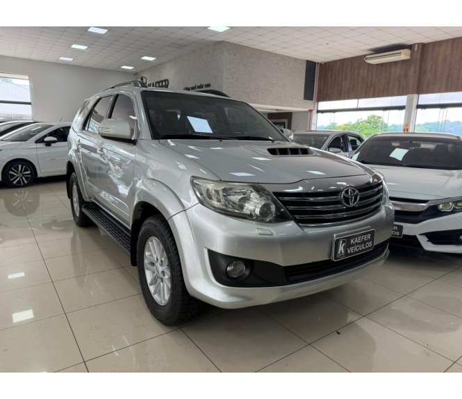  HILUX SW4 Sw4 Srv D4-d 4x4 3.0 Tdi Dies. Aut
