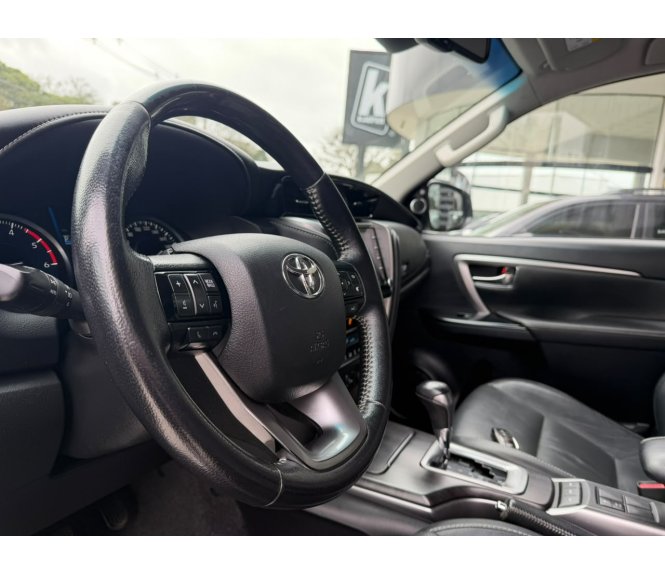  HILUX SW4 SRX 4X4 2.8 TDI 16V DIESEL AUT. 7 LUG