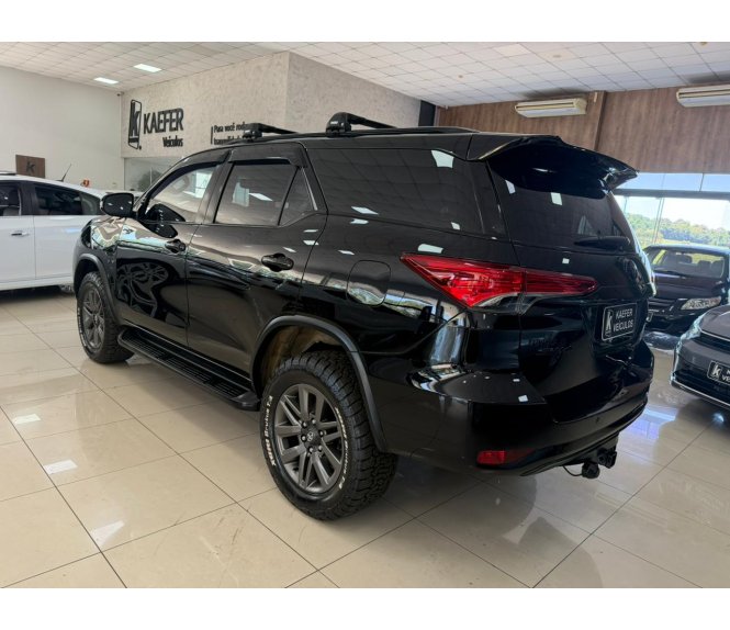  HILUX SW4 SRX 4X4 2.8 TDI 16V DIESEL AUT. 7 LUG