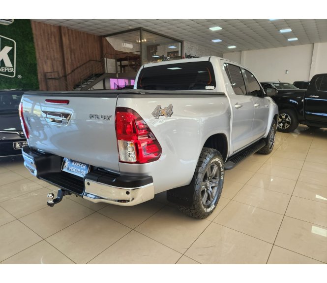  HILUX SR SR 2.8 4X4 TDI 16V AUT 