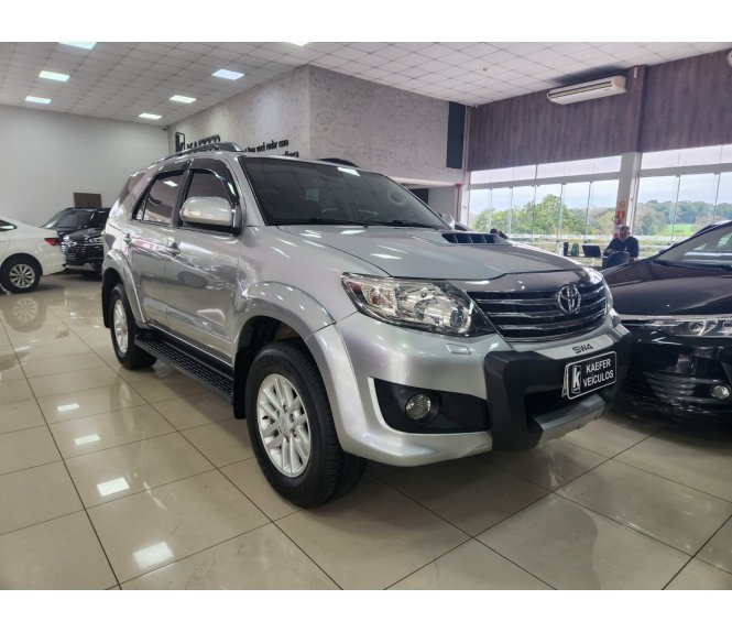  HILUX SW4 Sw4 Srv D4-d 4x4 3.0 Tdi Dies. Aut