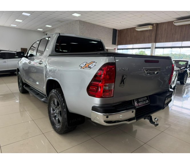  HILUX SR SR 2.8 4X4 TDI 16V AUT 