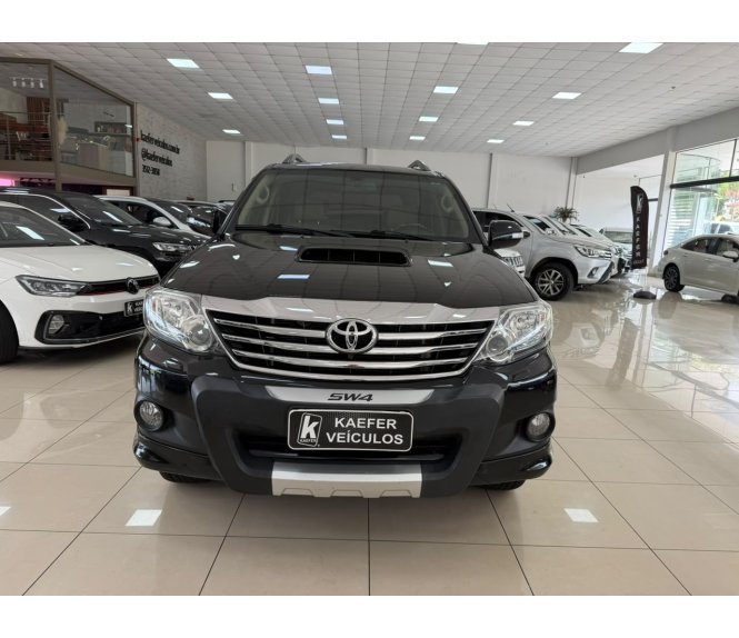  HILUX SW4 Srv D4-d 4x4 3.0 Tdi Dies. AUT