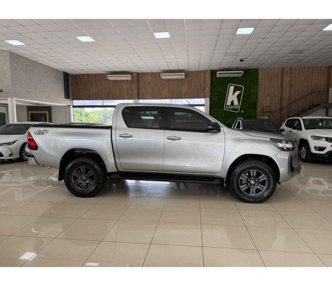 HILUX SR SR 2.8 4X4 TDI 16V AUT 
