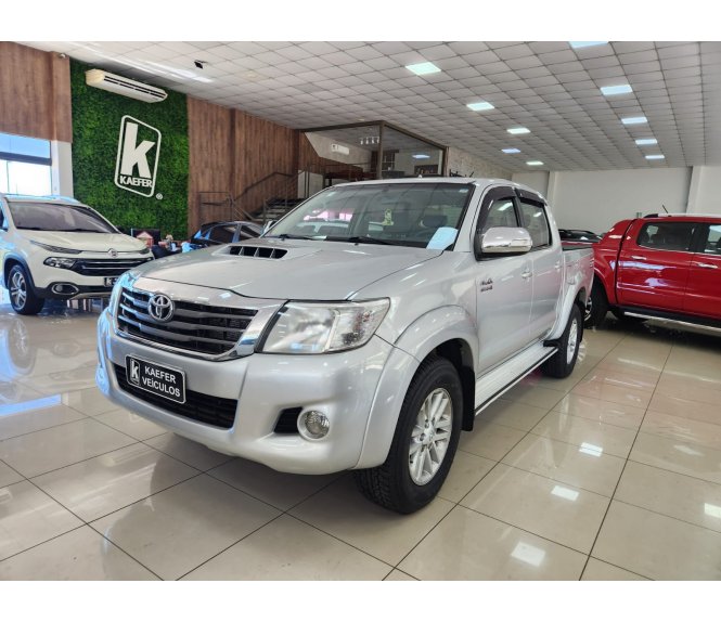  HILUX SRV Srv D4-d 4x4 3.0 Tdi Dies. AUT