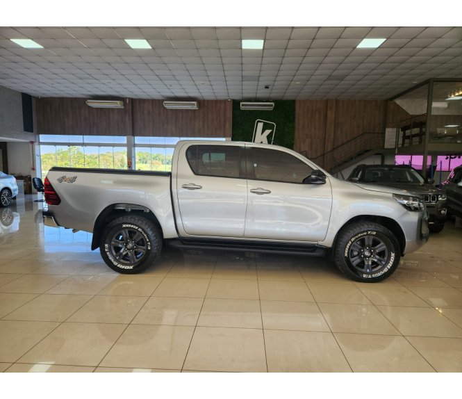  HILUX SR SR 2.8 4X4 TDI 16V AUT 