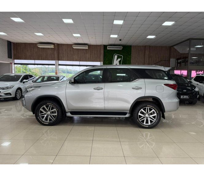  HILUX SW4 SRX 4X4 2.8 TDI 16V DIESEL AUT.
