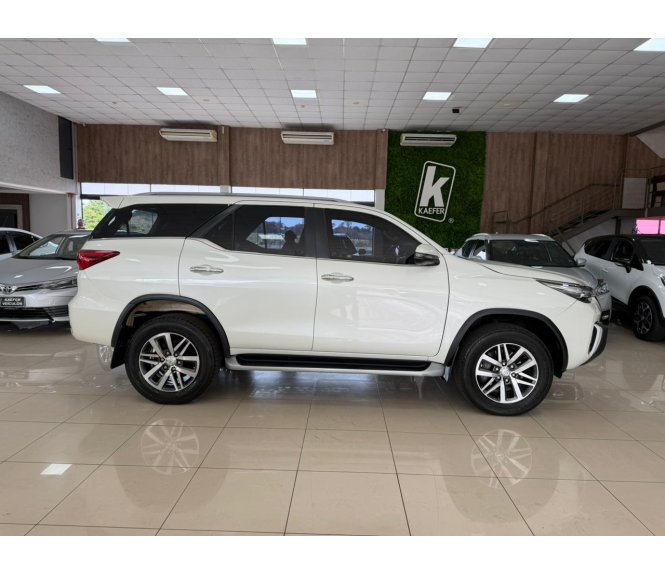  HILUX SW4 SRX 4X4 2.8 TDI 16V DIESEL AUT. 7 LUG