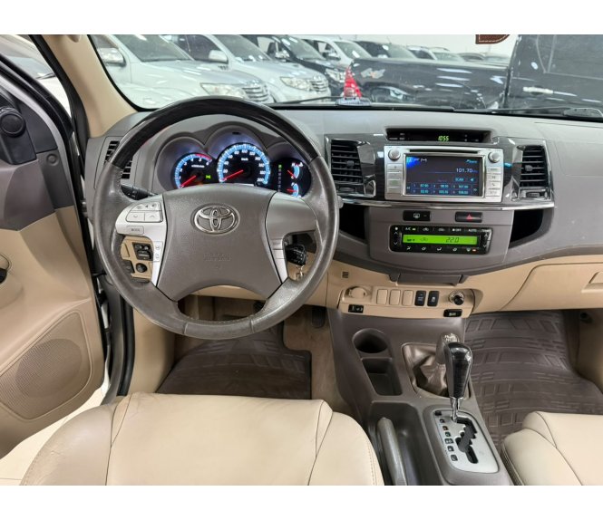  HILUX SW4 Sw4 Srv D4-d 4x4 3.0 Tdi Dies. Aut