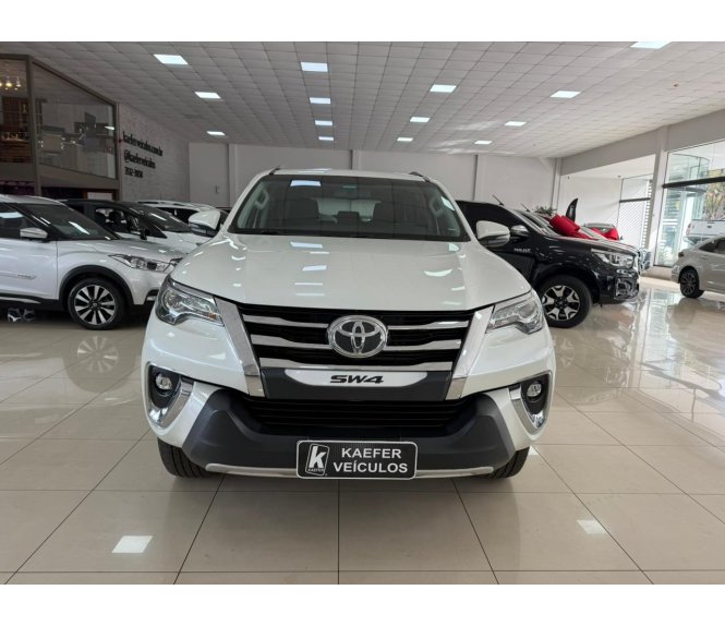  HILUX SW4 SRX 4X4 2.8 TDI 16V DIESEL AUT. 7 LUG