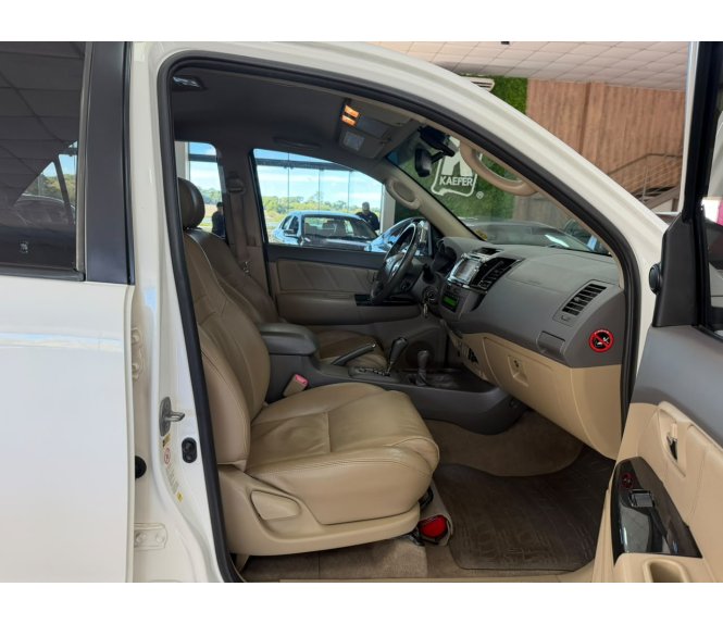 HILUX SW4 Sw4 Srv D4-d 4x4 3.0 Tdi Dies. Aut