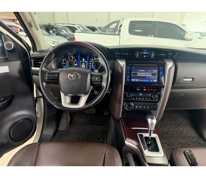  HILUX SW4 SRX 4X4 2.8 TDI 16V DIESEL AUT.