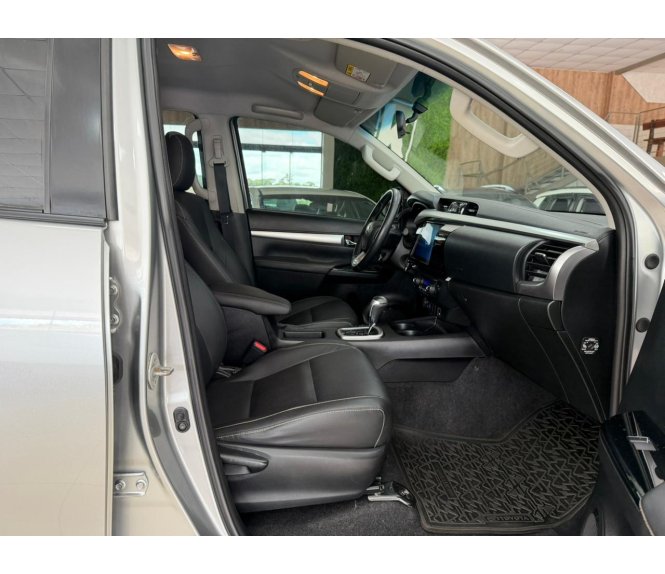  HILUX SR SR 2.8 4X4 TDI 16V AUT 