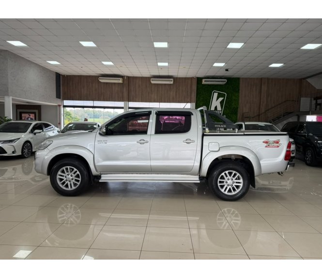  HILUX SRV Srv D4-d 4x4 3.0 Tdi Dies. AUT